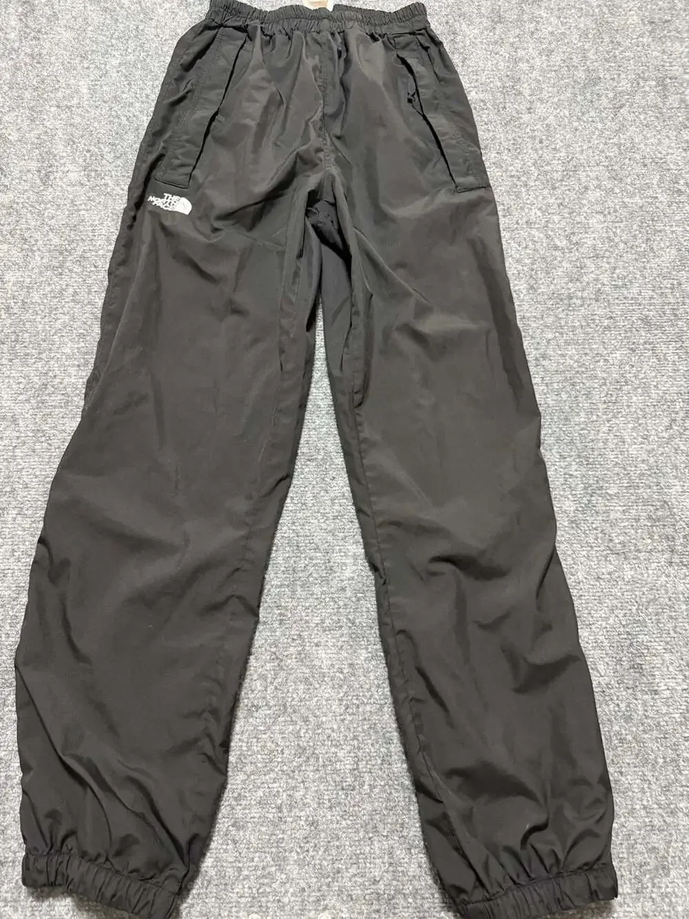 The North Face Black Hydrenaline Wind Track Pants Small M163